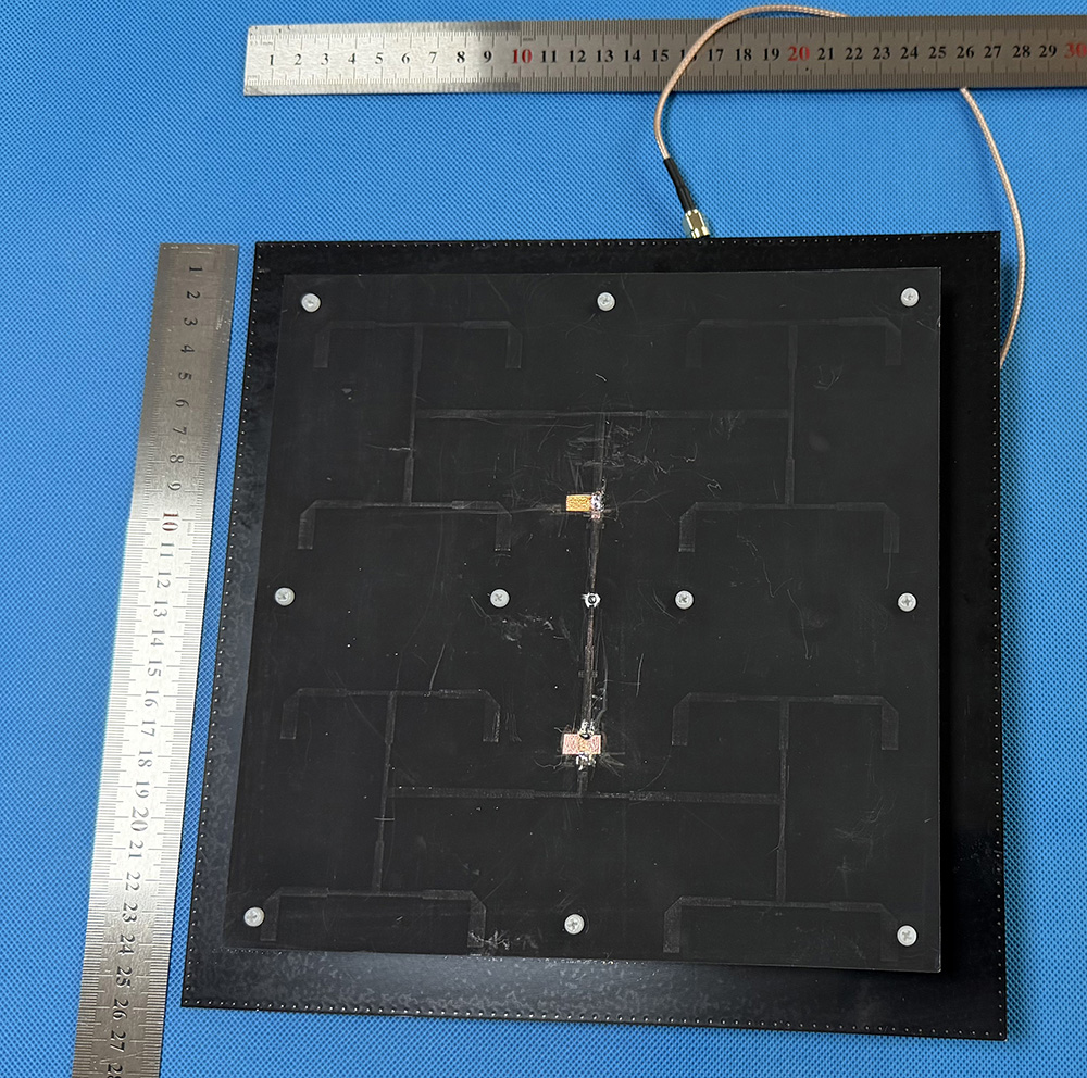 Hawkeye 18.2db 3.3G long range antenna